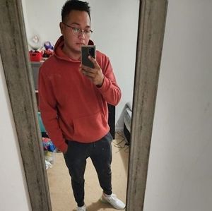 Meet your Posher, Hugo